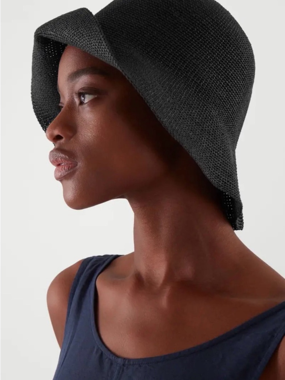 COS Crochet Paper Bucket Hat